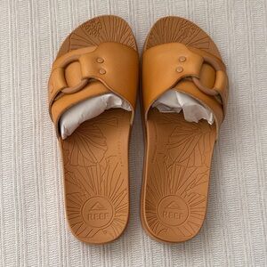 🧡 Reef - Cushion Soho Cruz 🧡